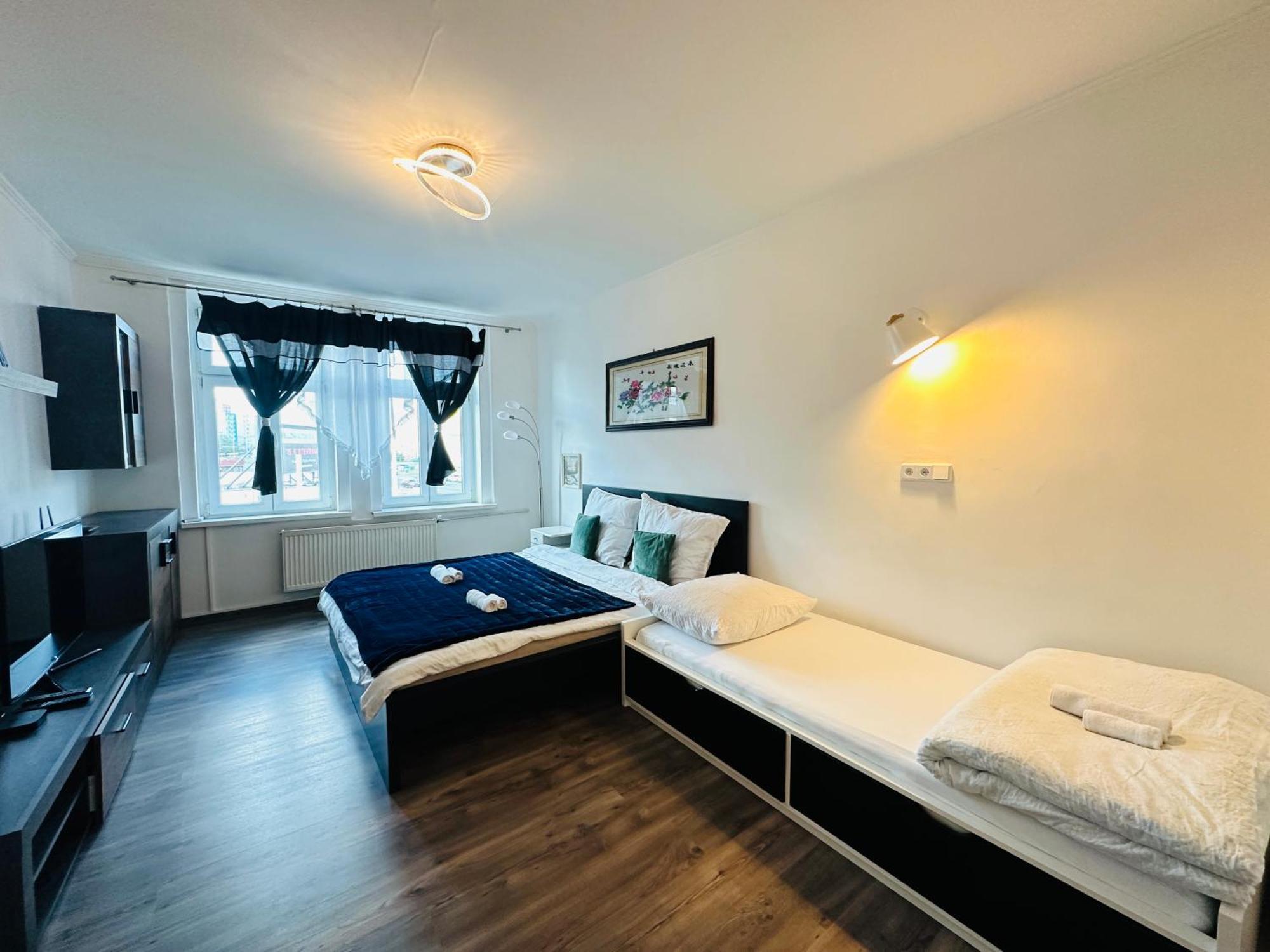 Апартаменты Kael Aparment 04 Теплице Экстерьер фото