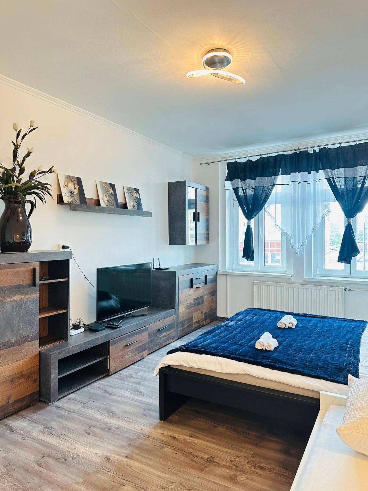 Апартаменты Kael Aparment 04 Теплице Экстерьер фото